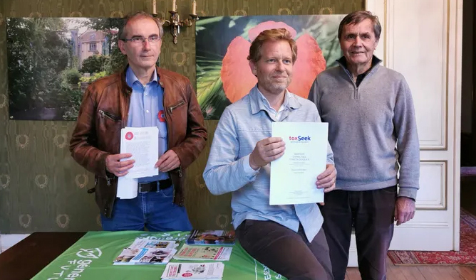 Clément Rossignol Puech avec François Villerette, le président de Générations Futures et Franck Dubourdieu, membre de l'association des médecins contre les pesticides